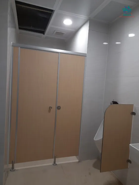 Vách ngăn vệ sinh với những lưu ý gì khi lựa chọn và sử dụng tốt nhất