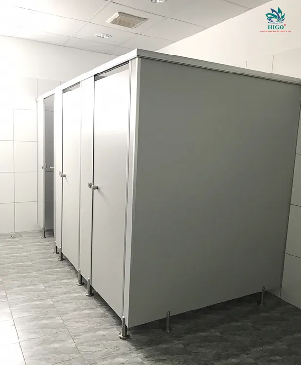 Cập nhật giá tấm compact 12mm chịu nước, chịu lực lựa chọn hoàn hảo cho vách ngăn